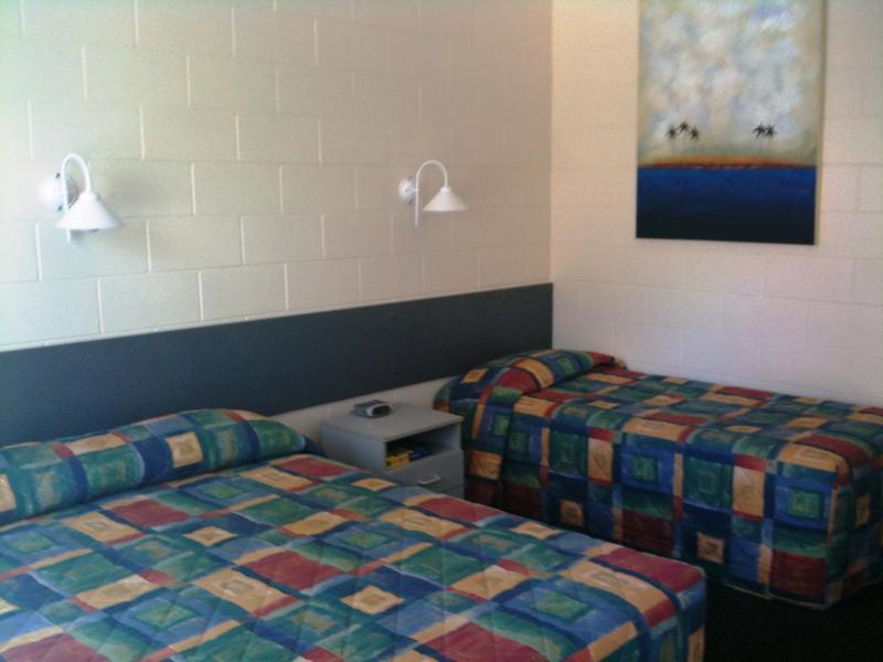 Central Point Motel Mount Isa Buitenkant foto